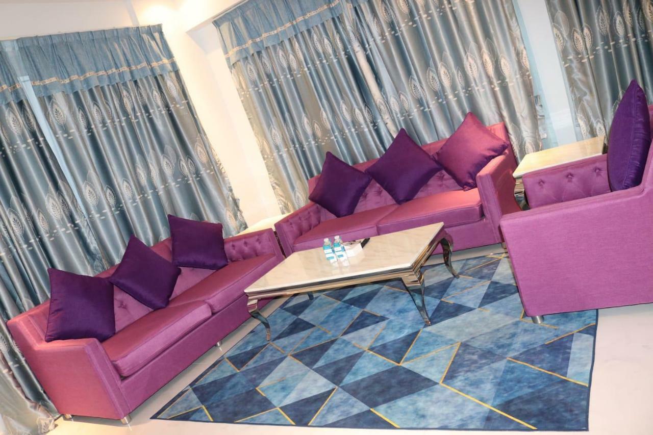 Swan Towers Aparthotel Al-Manamah Bagian luar foto
